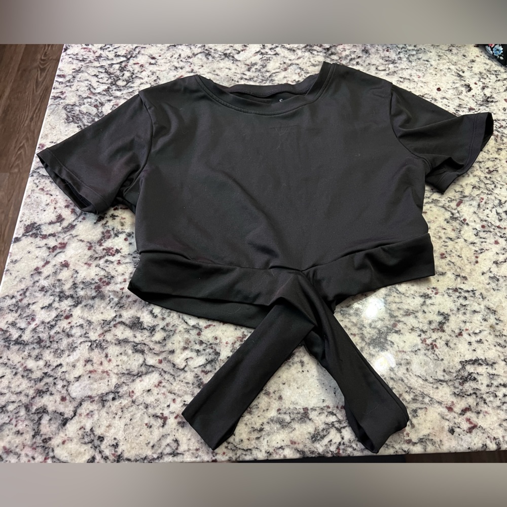 NVGTN Crop Top